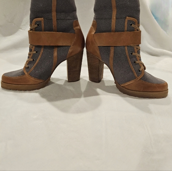 NWT and Box Boots - Picture 11 of 13